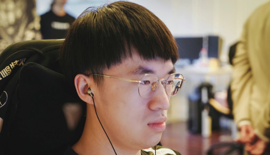 包含PSG翻盘GEN，Oner拿下关键大龙宿敌对决小组赛，点燃全场激情的词条