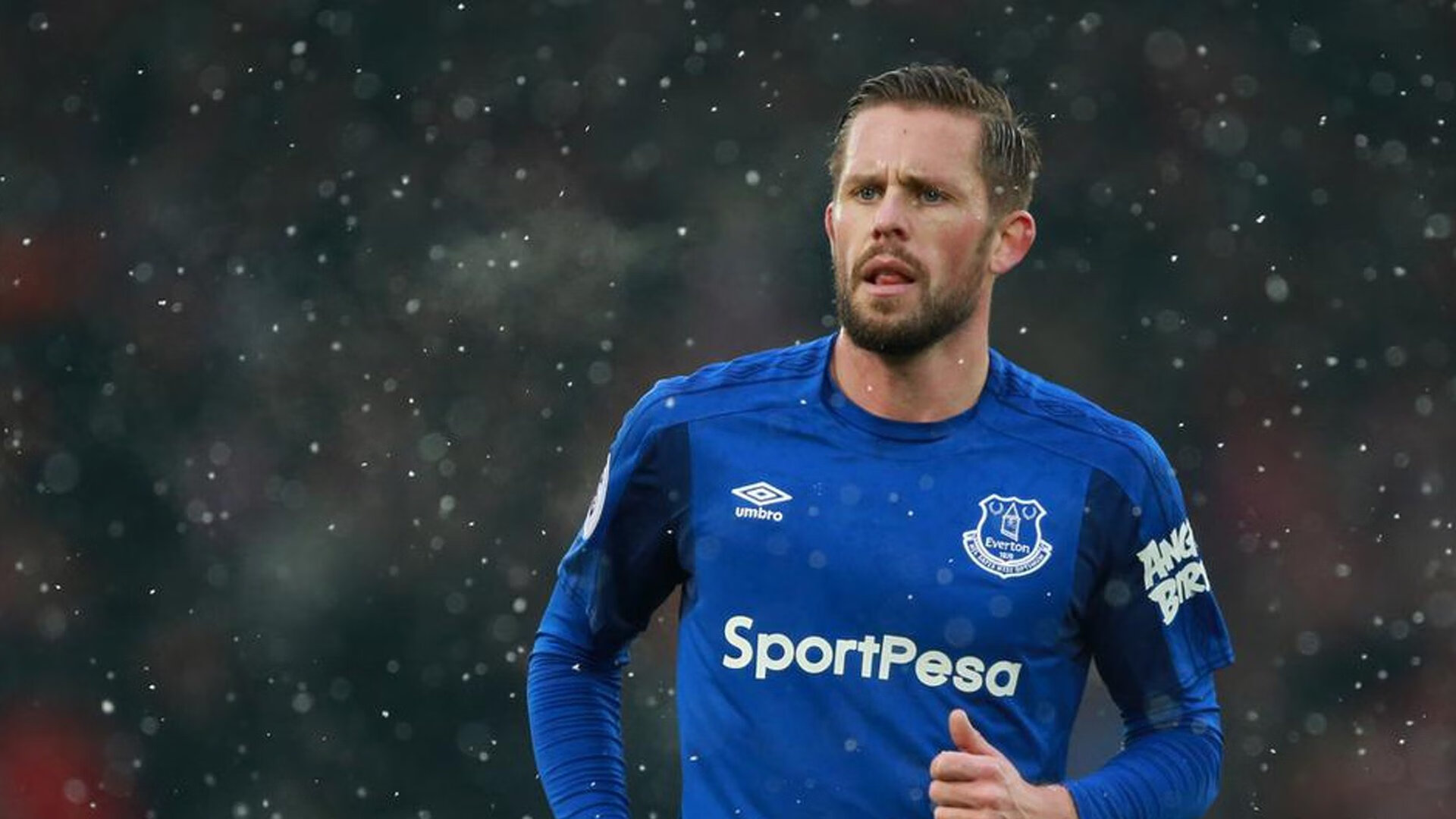 狼王咆哮!爱德华兹轰41+9打爆勇士,尼克斯主场沦陷记